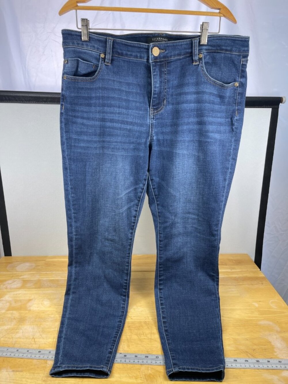 Liverpool Los Angeles Womens 16W Straight Leg Jeans Blue Stretch Denim